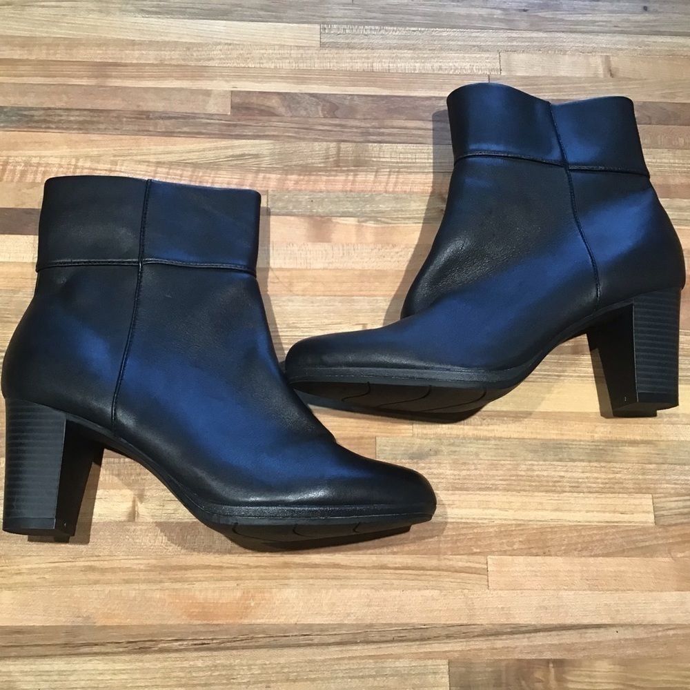 Clarks - Picture 8 of 12